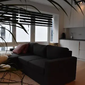  Appartement Vernieuwd Op 200m De Zee